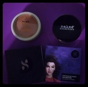 Blush, Bronzer, & Finishing Powder Make Up Bundle